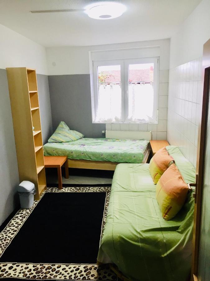 Gaestezimmer I Neo2 Apartment Staufenberg  Екстериор снимка